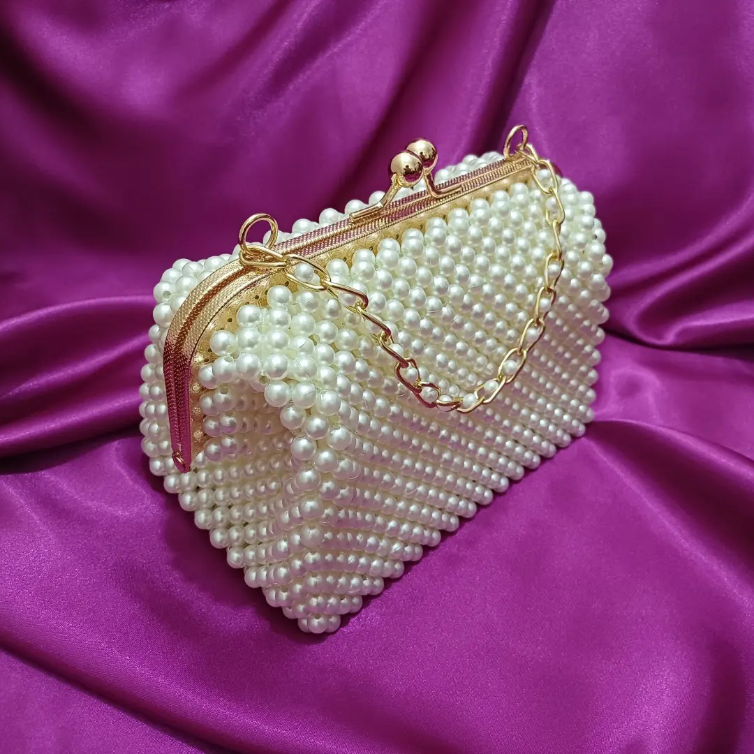 کیف مرواریدی بافته شده با دست